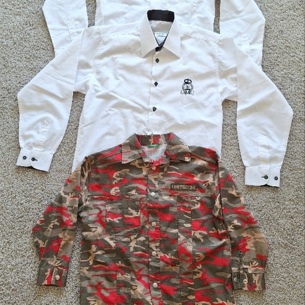 United Colors of Benetton Camouflage Jacket and White Shirts 3 Piece